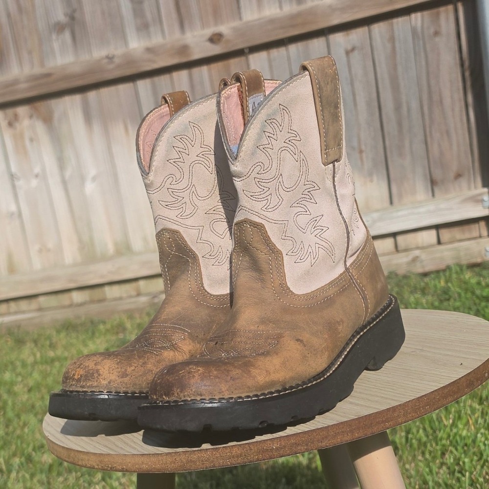 Ariat Fatbaby Western Boots Brown Tan Leather Pink Lining Round Toe Womens